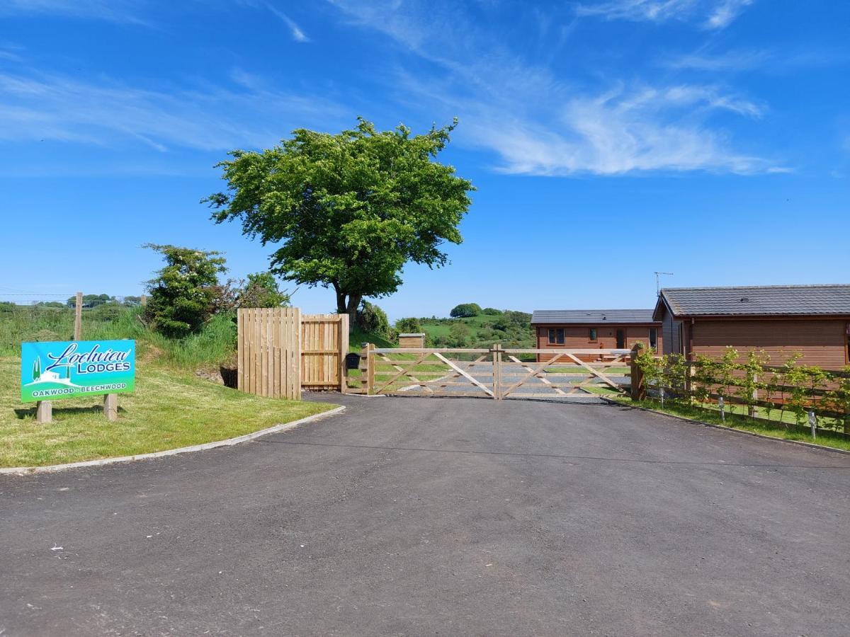 Luxury Family Beechwood Lodge With Hot Tub Lochwinnoch Exterior photo